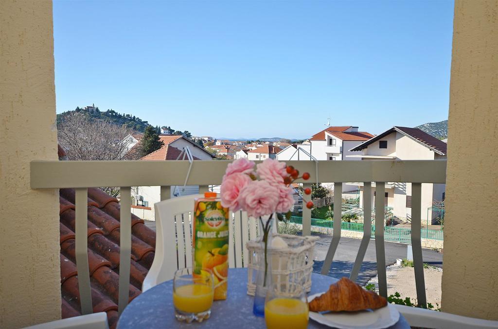 Apartments Mira Tribalj Εξωτερικό φωτογραφία