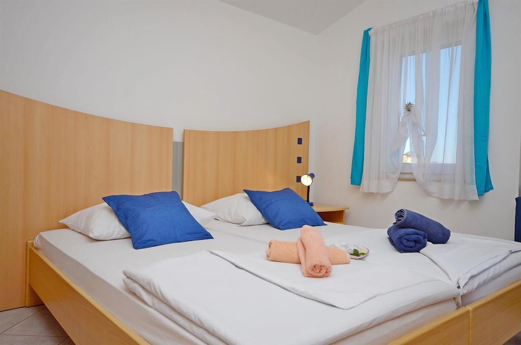 Apartments Mira Tribalj Εξωτερικό φωτογραφία