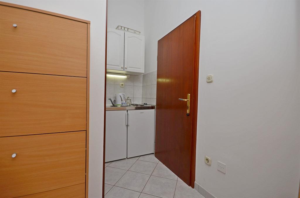 Apartments Mira Tribalj Εξωτερικό φωτογραφία